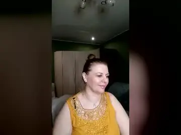 Chaturbate Live Sex Cam of veronikawgold