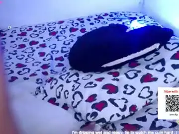 Chaturbate Adult Video Chat of ninatinydoll1