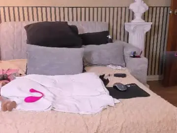 Chaturbate Sex Chat of lucy_milf_68