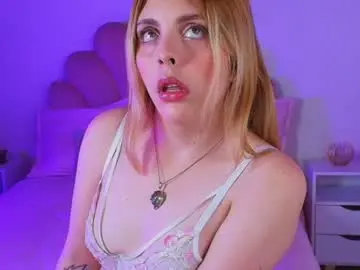 Chaturbate Live Sex of miacolucci_18