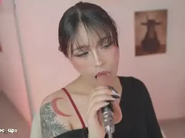 Chaturbate Live Sex of chloe_evans12
