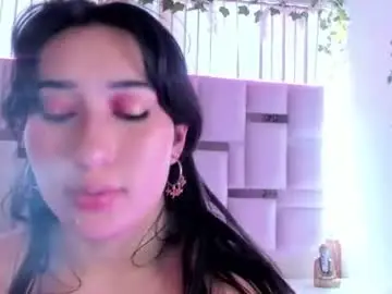 Chaturbate Best live sex cam show of ema_velvet