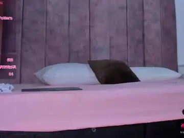 Chaturbate Live Sex Cam of selenagomz