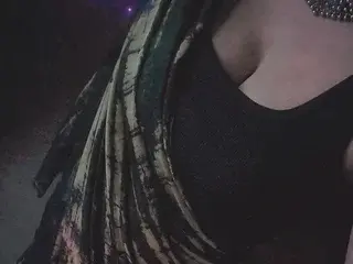 Dscgirls Adult Webcams of INDIANDOCTORSAHIBA