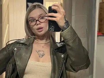 Imlive Sex Cam of LizzFlores