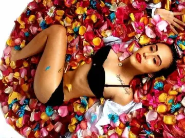 Imlive Sex Cam of Kaia_Gerber