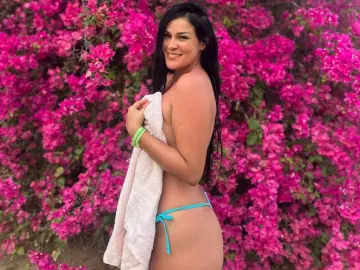 Imlive Adult Webcams of Natalie_Blakee