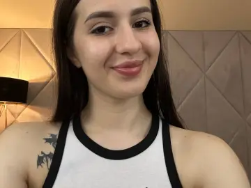 Imlive Free Porn Cam of AlesiaDesmond