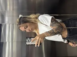 Myfreecams Adult Video Chat of MaddieM1