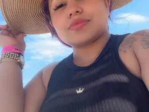 Myfreecams Free Live Porn of sasha_blaire