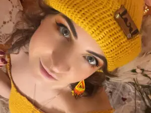 Myfreecams Adult Video Chat of aliceisonfire