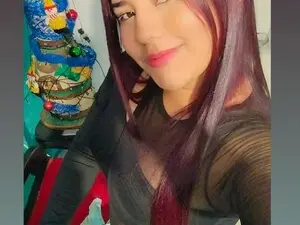 Myfreecams Live Sex of Paola_curvess