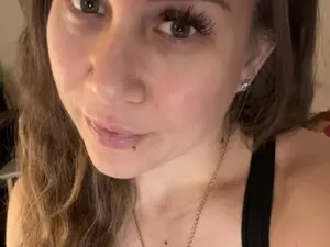 Myfreecams Live Sex Cam of thedevinemilf