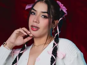 Myfreecams Live Sex Cam of Lizzie_Evans