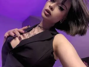 Myfreecams Nude Webcam of LunaGothGirl