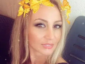 Myfreecams Private Sex Chat of Merlyn4u