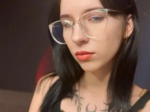 Myfreecams Adult Video Chat of KarolinaBlack