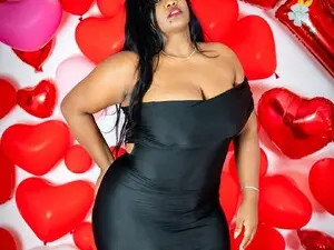 Myfreecams Live Sex Cam of ElsieMorrison