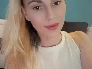 Myfreecams Adult Video Chat of Sashha69
