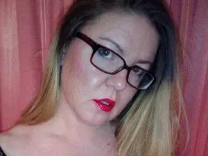 Myfreecams Adult Webcams of LovelyOljga