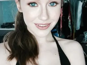 Myfreecams Free Porn Cam of EmilyBloom