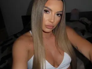 Myfreecams Adult Webcams of Miaastarr