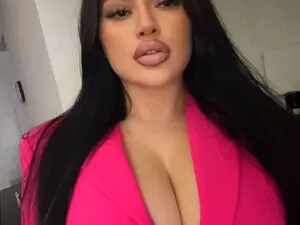 Myfreecams Live Sex Cam of Julia____