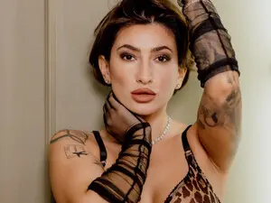 Myfreecams Adult Video Chat of AmberVendetta