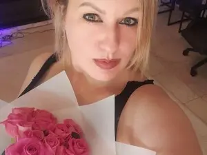 Myfreecams Free Porn Cam of MariemLui