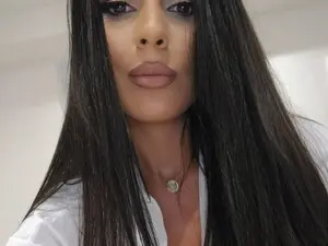 Myfreecams Watch Live Sex Cams of Rose4Lucy