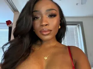 Myfreecams Sex Cam of AaliyahT