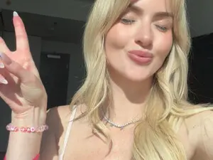 Myfreecams Live Porn of Luna_Faye_