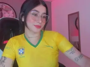 Myfreecams Live Porn of Charlottee27_