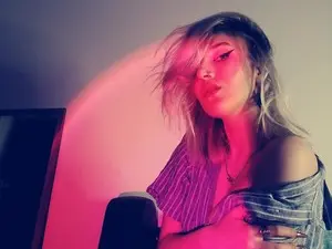 Myfreecams Live Sex of Canbe_fun