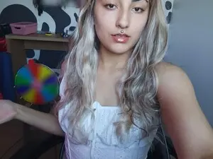 Myfreecams Sex Chat of Hi_elora