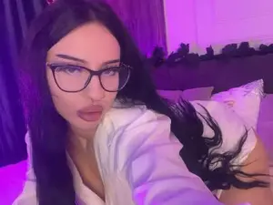 Myfreecams Sex Cam of RavenFoxxy