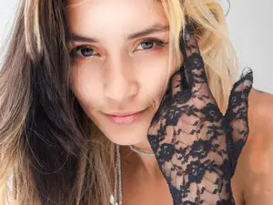 Myfreecams Sex Chat of Bernadettte