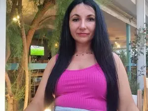 Myfreecams Watch Live Sex Cams of Hellensweet25