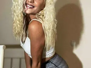 Myfreecams Watch Live Sex Cams of LolasWorld