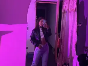 Myfreecams Live Porn of MissKeirab