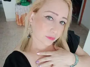 Myfreecams Watch Live Sex Cams of Vickyy