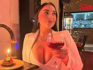 Streamate Live Porn of IriisEvans