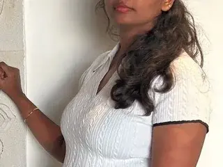 Streamate Watch Live Sex Cams of IndiannLaila