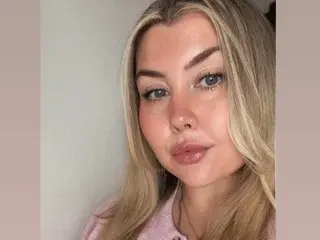 Streamate Free Porn Cam of PeachyPolUK