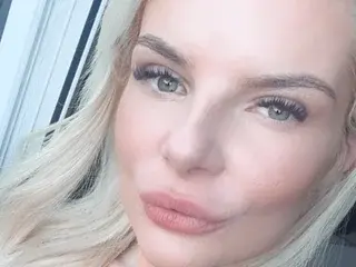 Streamate Live Sex Cam of KadieBlondie