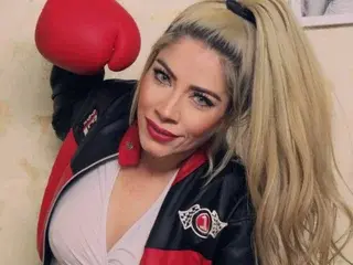 Streamate Live Sex Cam of viktoria_davis