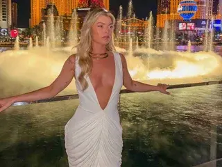 Streamate Live Sex Cam of Peachy_Blonde