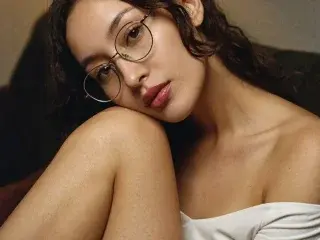 Streamate Watch Live Sex Cams of AnnCrisp