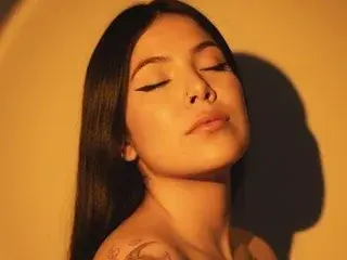 Streamate Live Sex of AilynRed