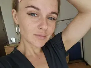 Streamate Sex Chat of MaribelRiverr